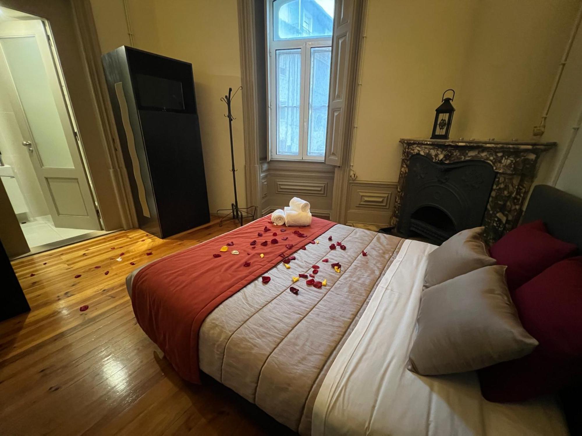 Serenata Hotel & Hostel 科英布拉 外观 照片