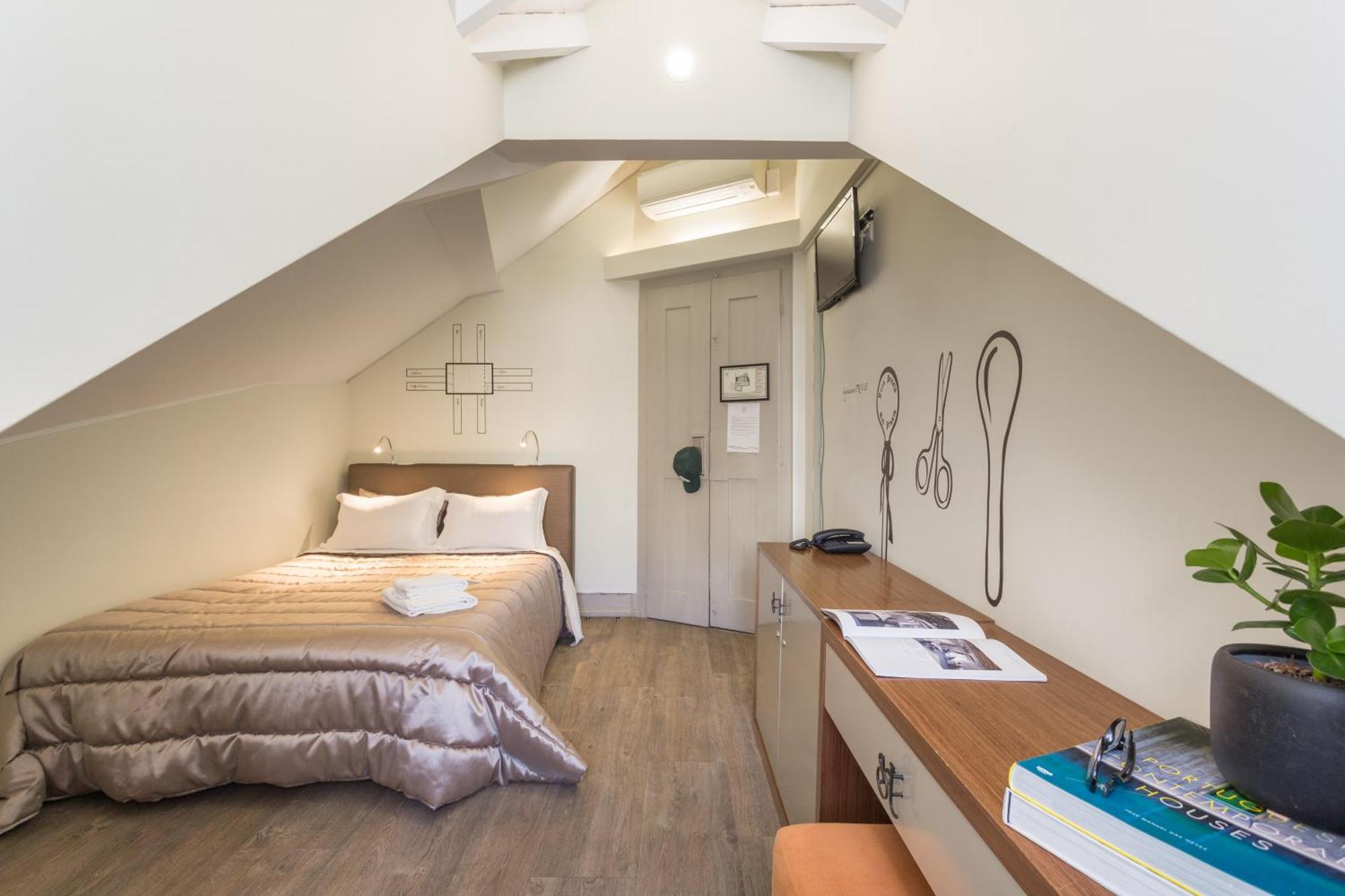 Serenata Hotel & Hostel 科英布拉 外观 照片