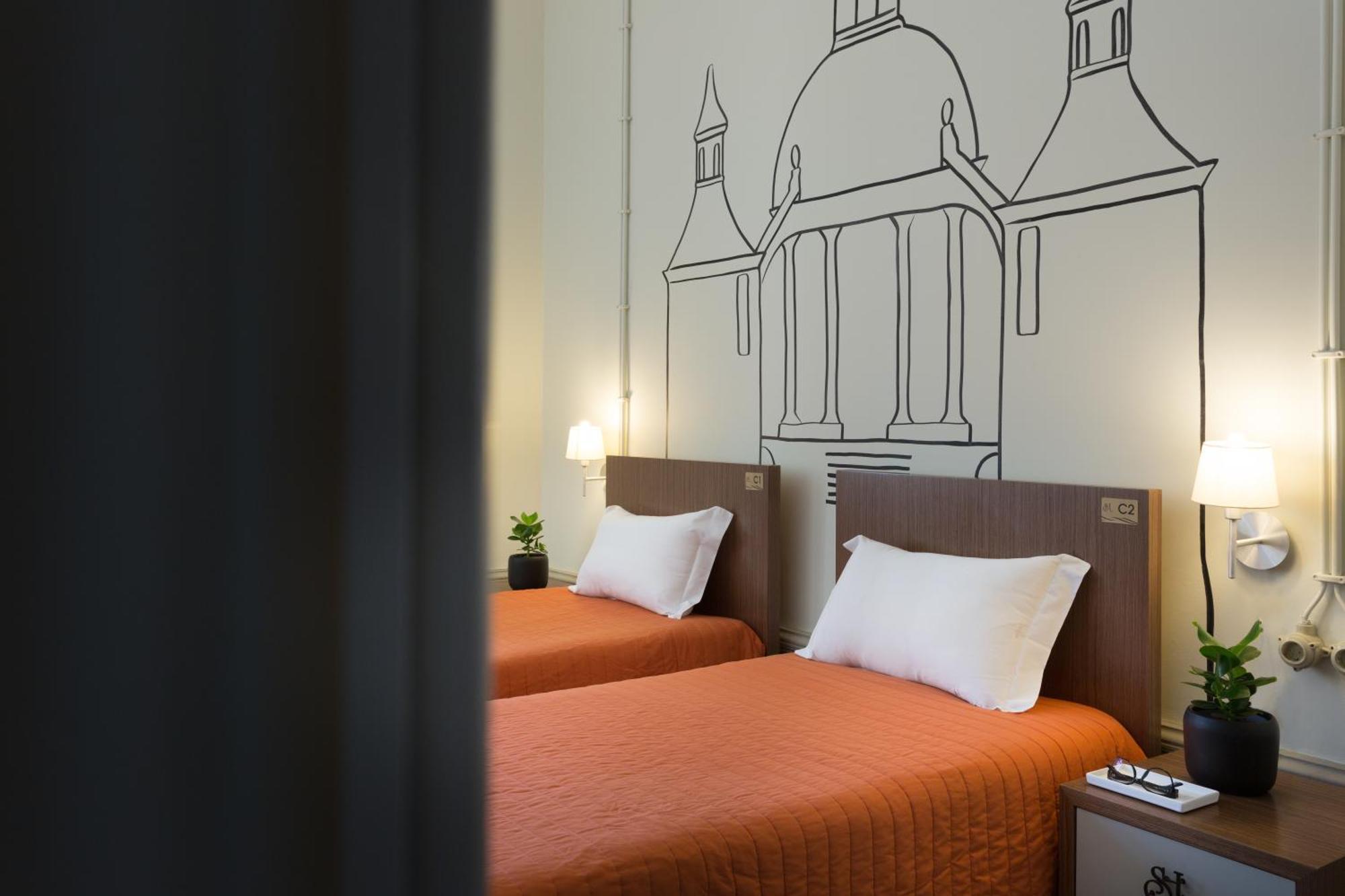 Serenata Hotel & Hostel 科英布拉 外观 照片