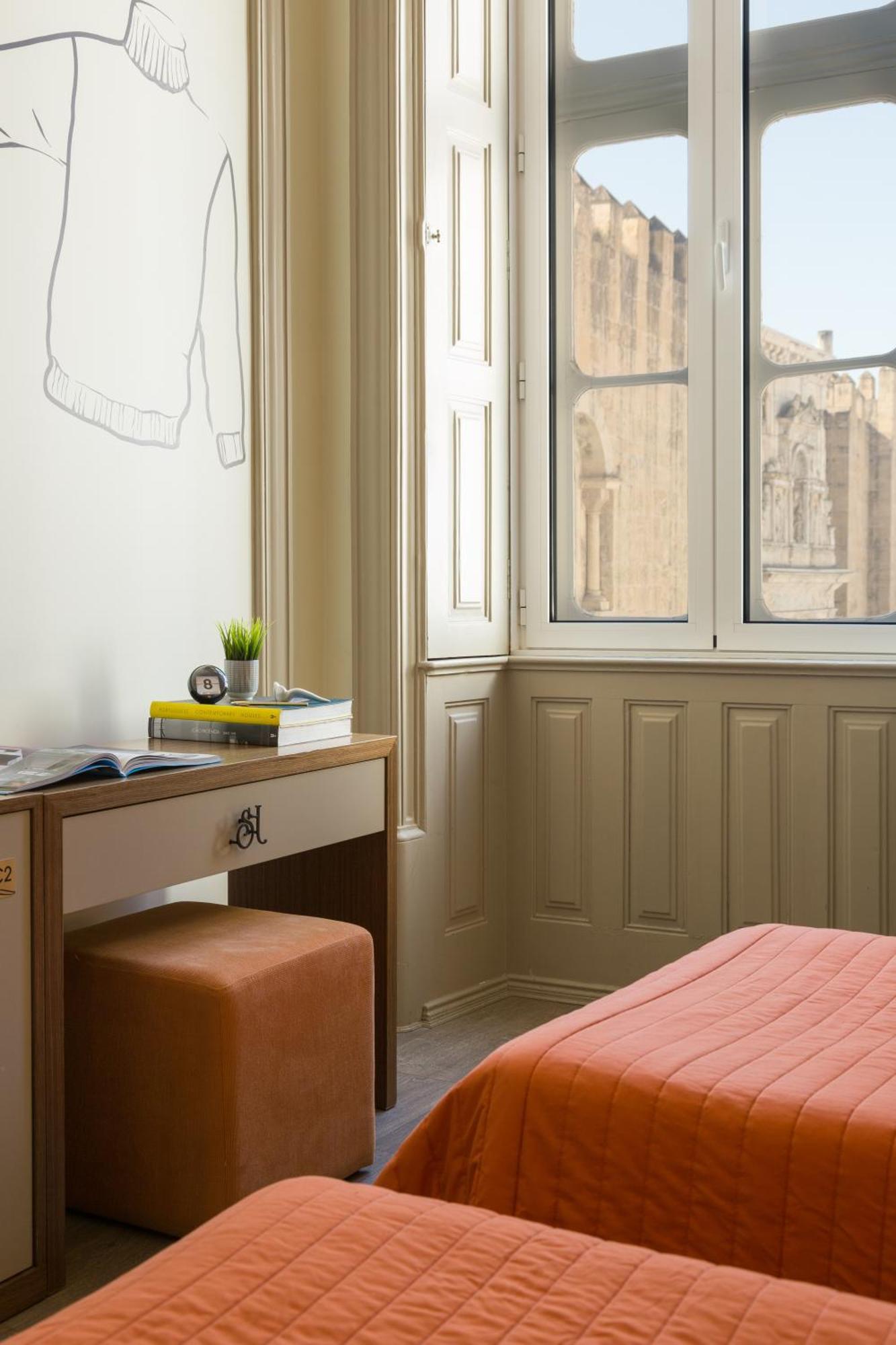 Serenata Hotel & Hostel 科英布拉 外观 照片